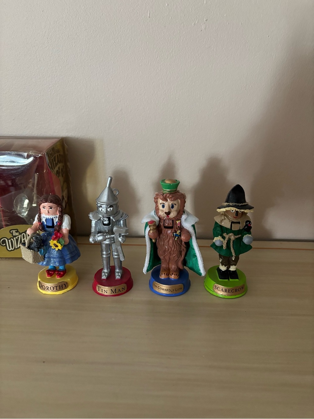 Kurt Adler The Wizard of Oz mini nutcracker gift set